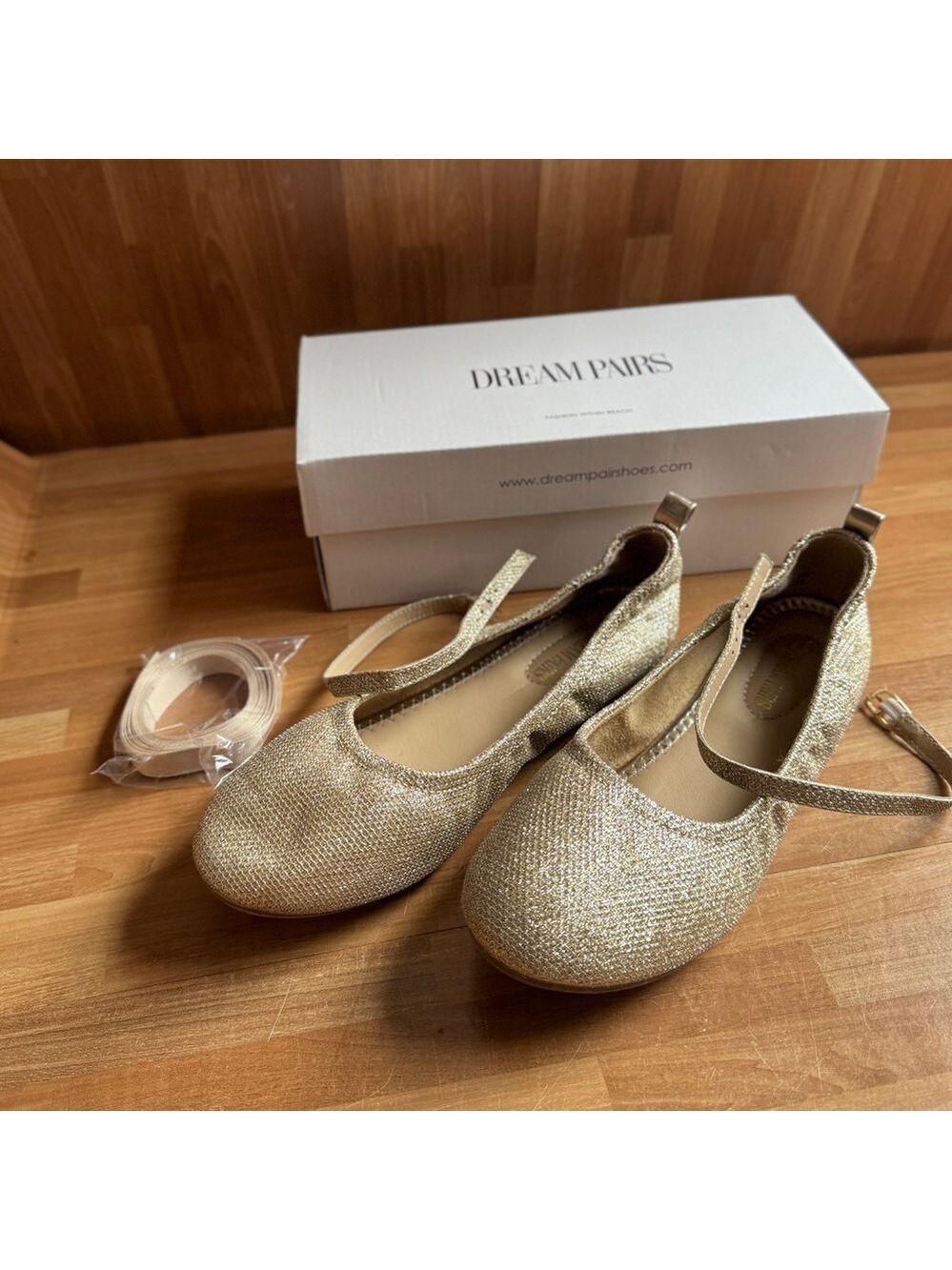 Dream Pairs Girls' Dress Shoes, Sole-Fina-K model in Gold glitter size 5